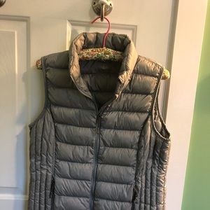 32 Degree Heat  Vest